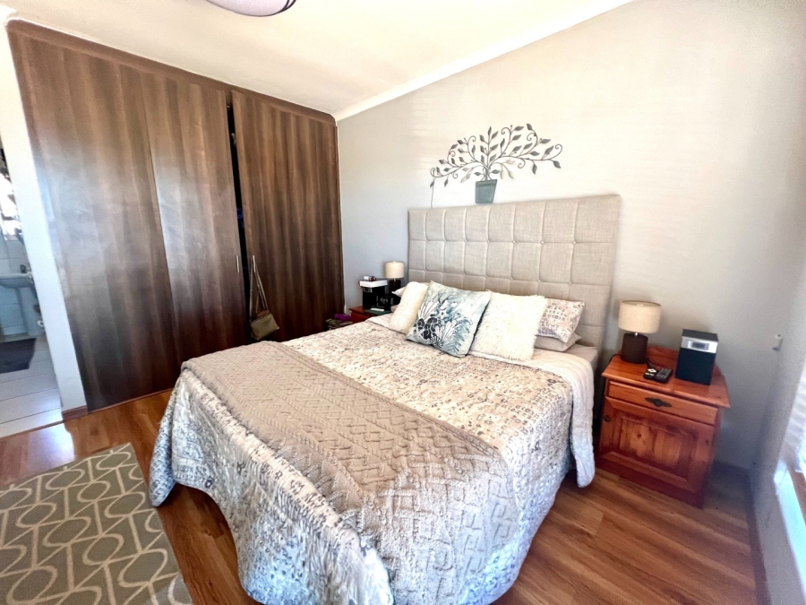 4 Bedroom Property for Sale in Vredenburg Western Cape